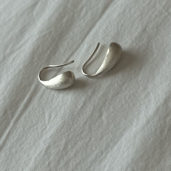 Mejuri Jewelry - Silver 925 drop earrings, never worn!